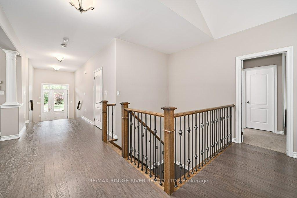 Photo 20 of 51 Elmer Adams Drive, Clarington, Courtice — HOMEH
