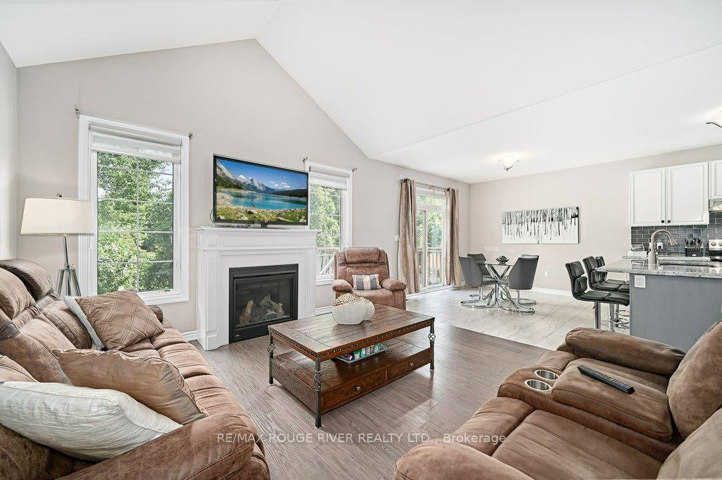 Photo 27 of 51 Elmer Adams Drive, Clarington, Courtice — HOMEH