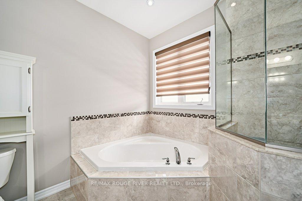 Photo 29 of 51 Elmer Adams Drive, Clarington, Courtice — HOMEH
