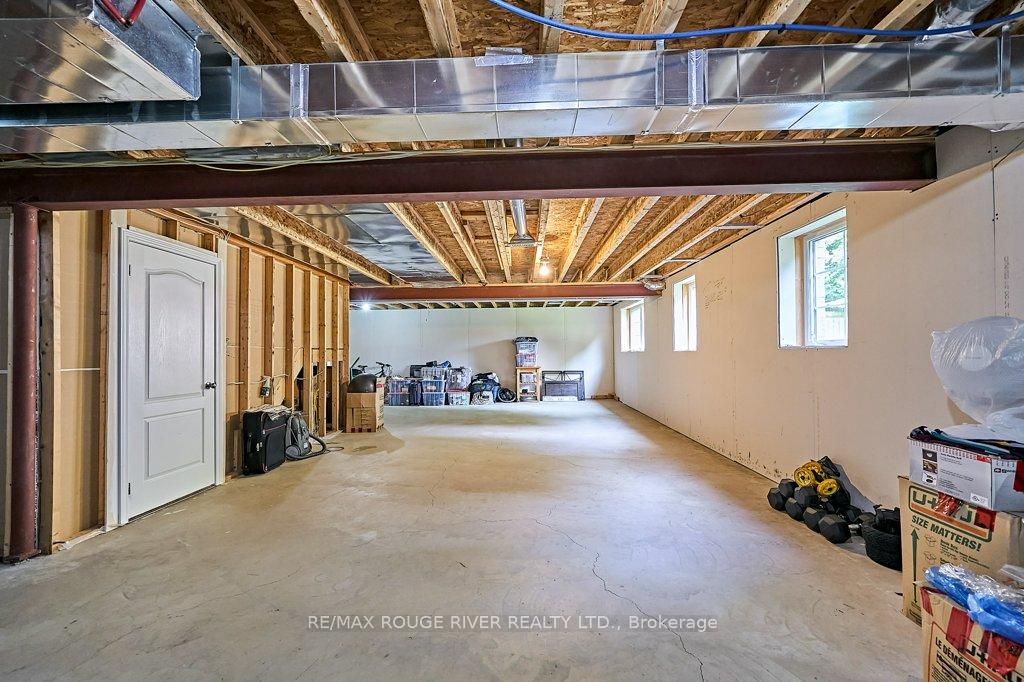 Photo 35 of 51 Elmer Adams Drive, Clarington, Courtice — HOMEH