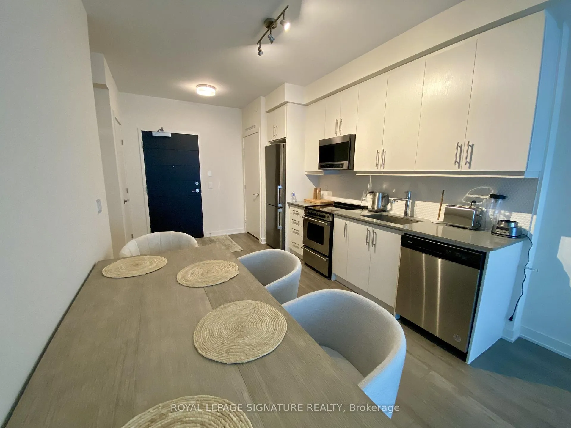 Photo 6 of Unit 1313, 212 King Williams Street, Hamilton, Dundas — HOMEH