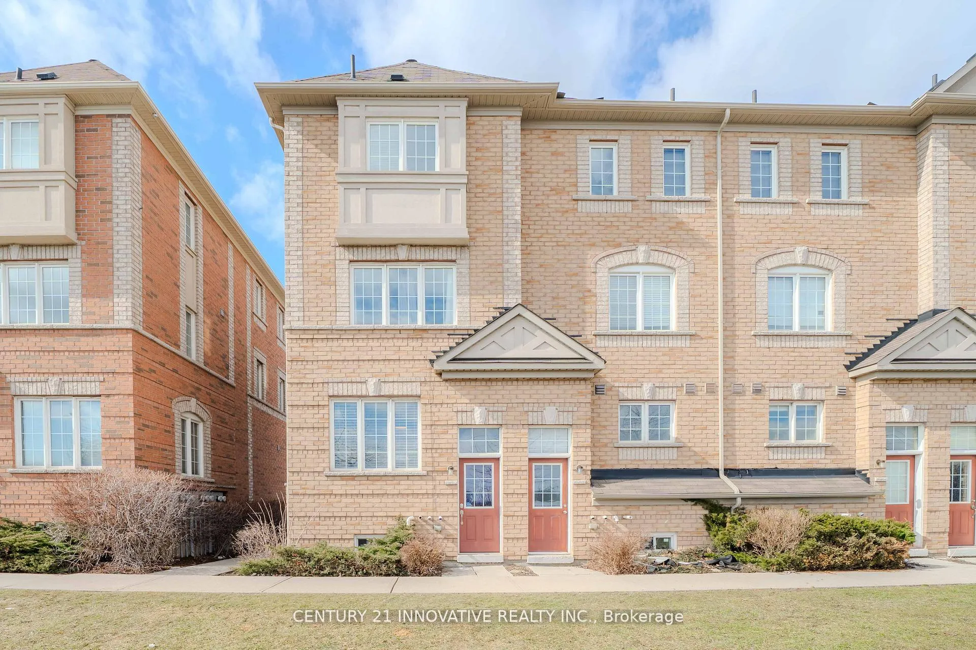 Photo 1 of 61 Cooperage Lane, Ajax, Central — HOMEH
