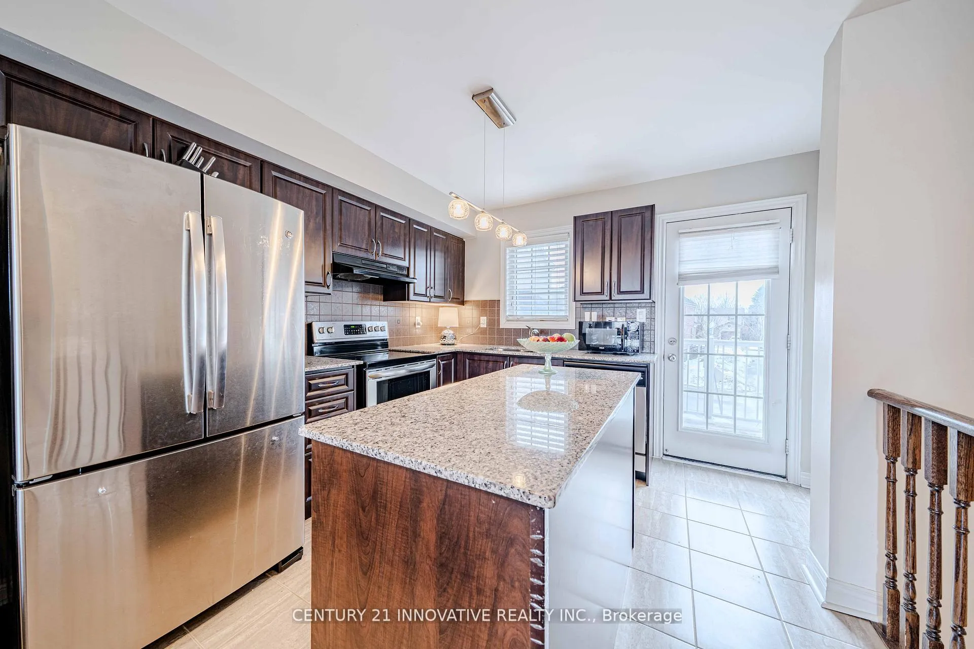 Photo 4 of 61 Cooperage Lane, Ajax, Central — HOMEH