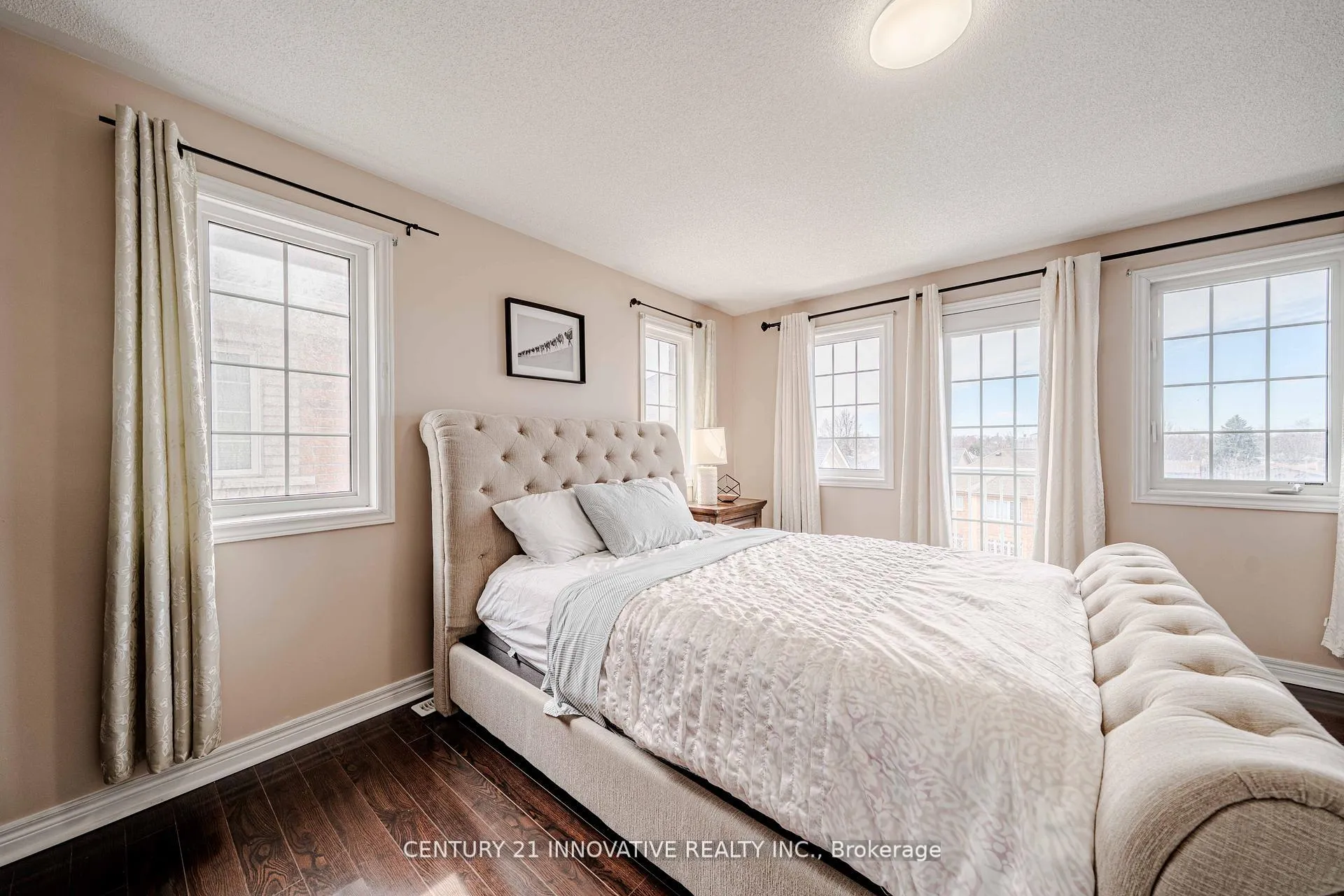Photo 22 of 61 Cooperage Lane, Ajax, Central — HOMEH