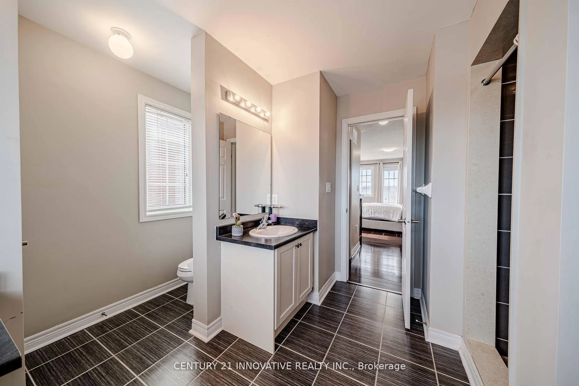Photo 27 of 61 Cooperage Lane, Ajax, Central — HOMEH