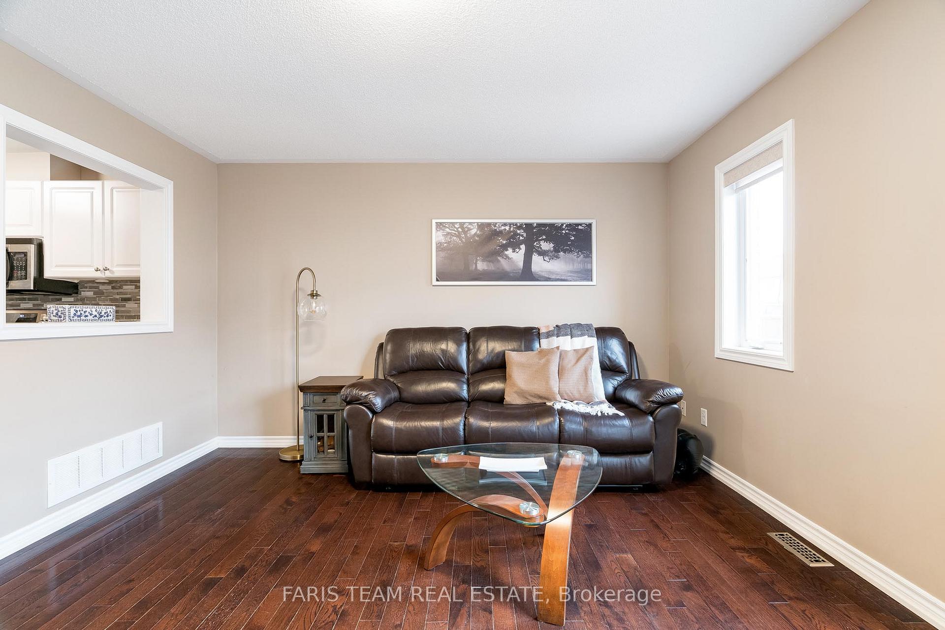 Photo 8 of 165 Banting Crescent, Essa, Angus — HOMEH