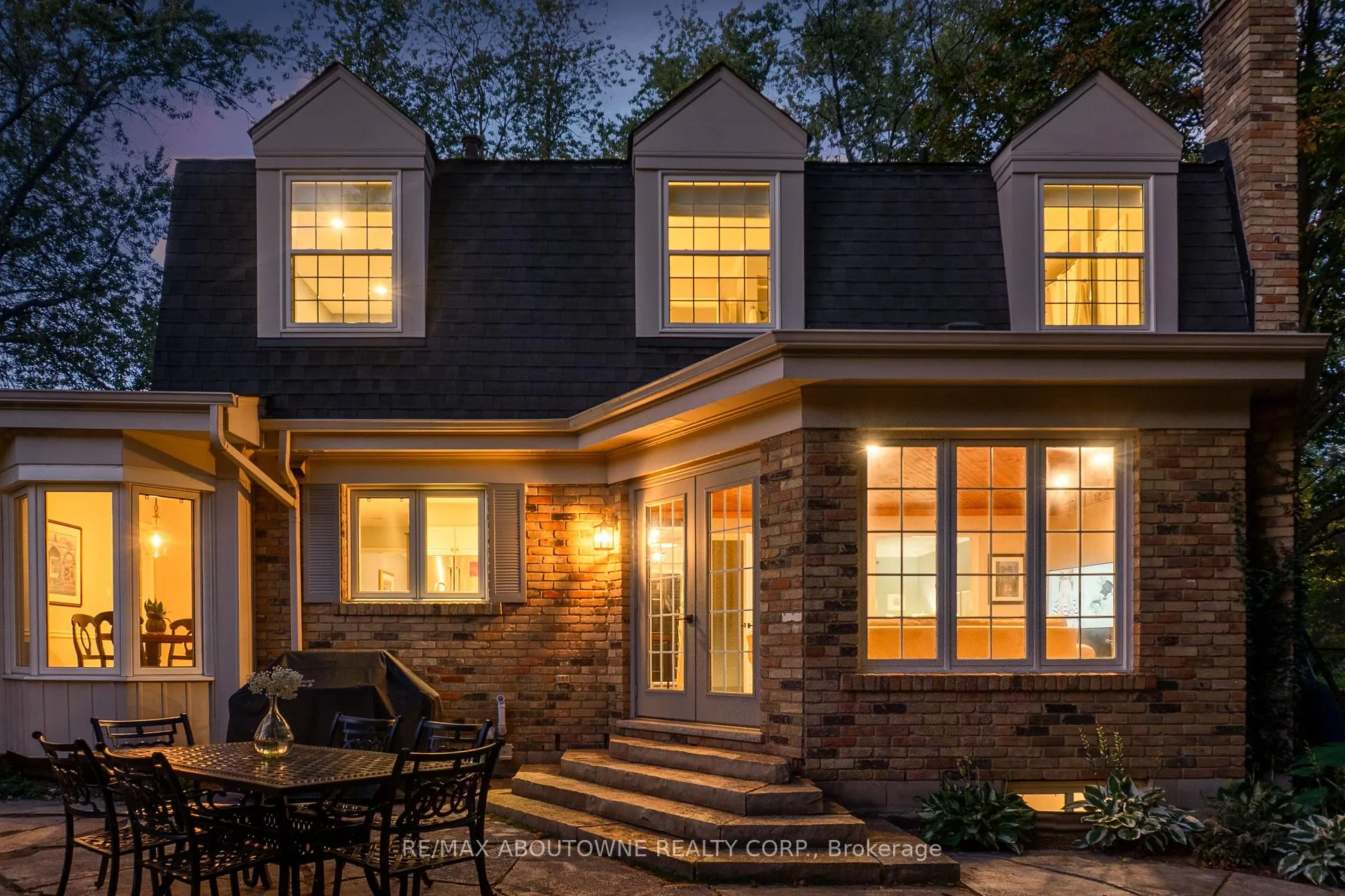 Photo 7 of 206 Rossmore Boulevard, Burlington, Roseland — HOMEH