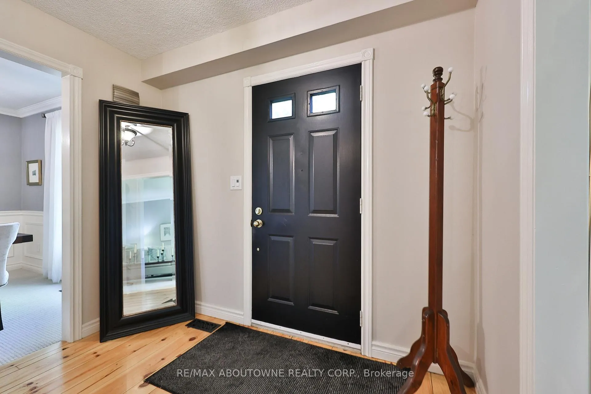Photo 20 of 206 Rossmore Boulevard, Burlington, Roseland — HOMEH