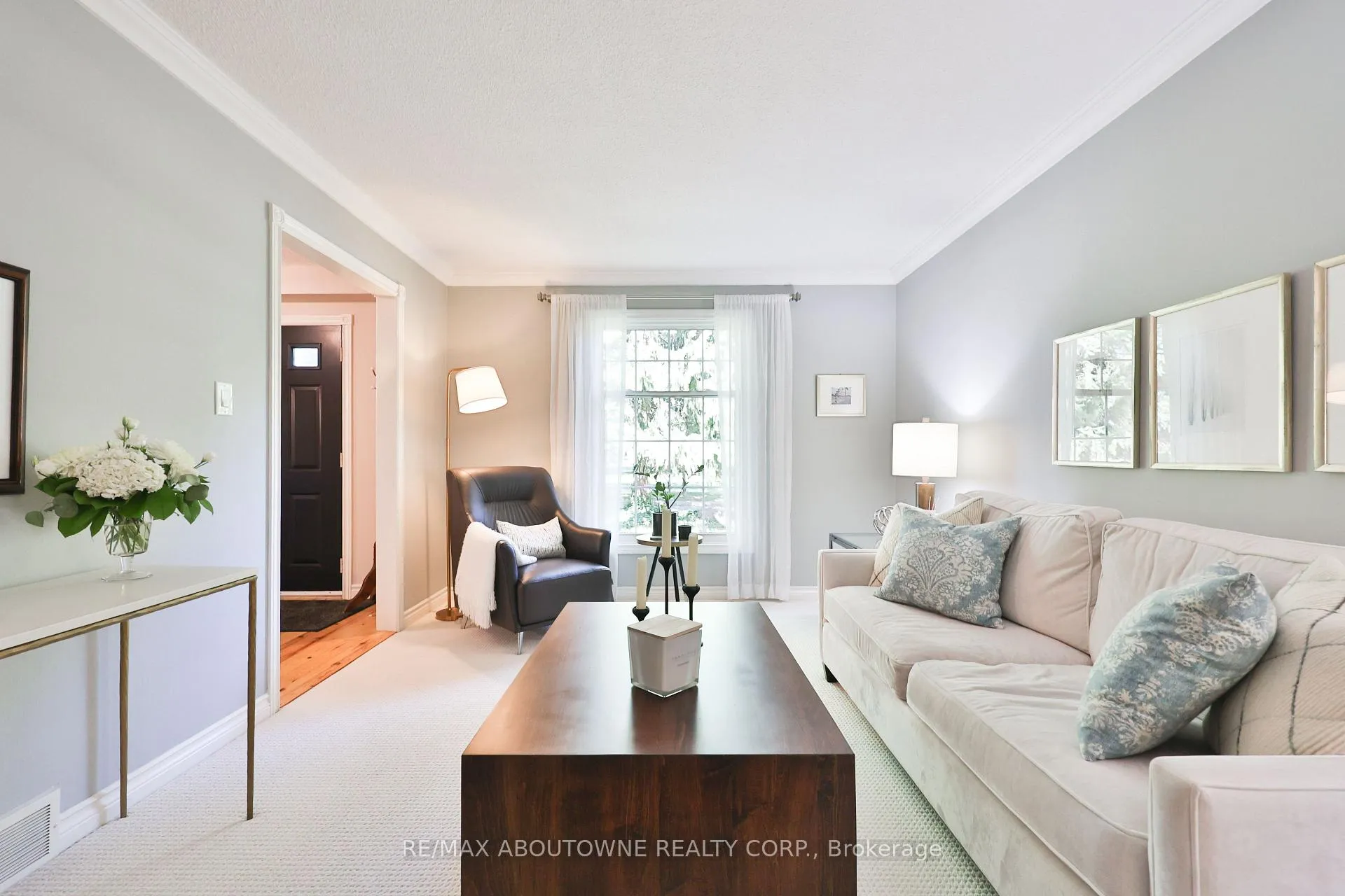 Photo 23 of 206 Rossmore Boulevard, Burlington, Roseland — HOMEH