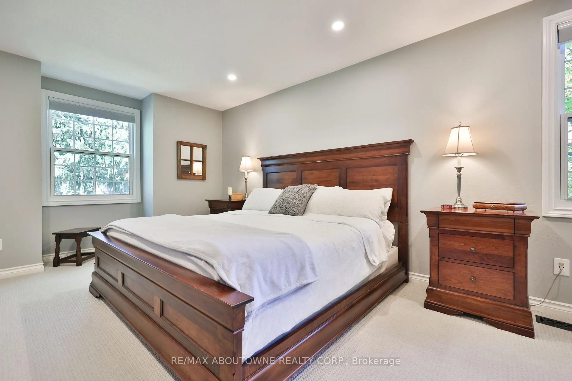 Photo 36 of 206 Rossmore Boulevard, Burlington, Roseland — HOMEH