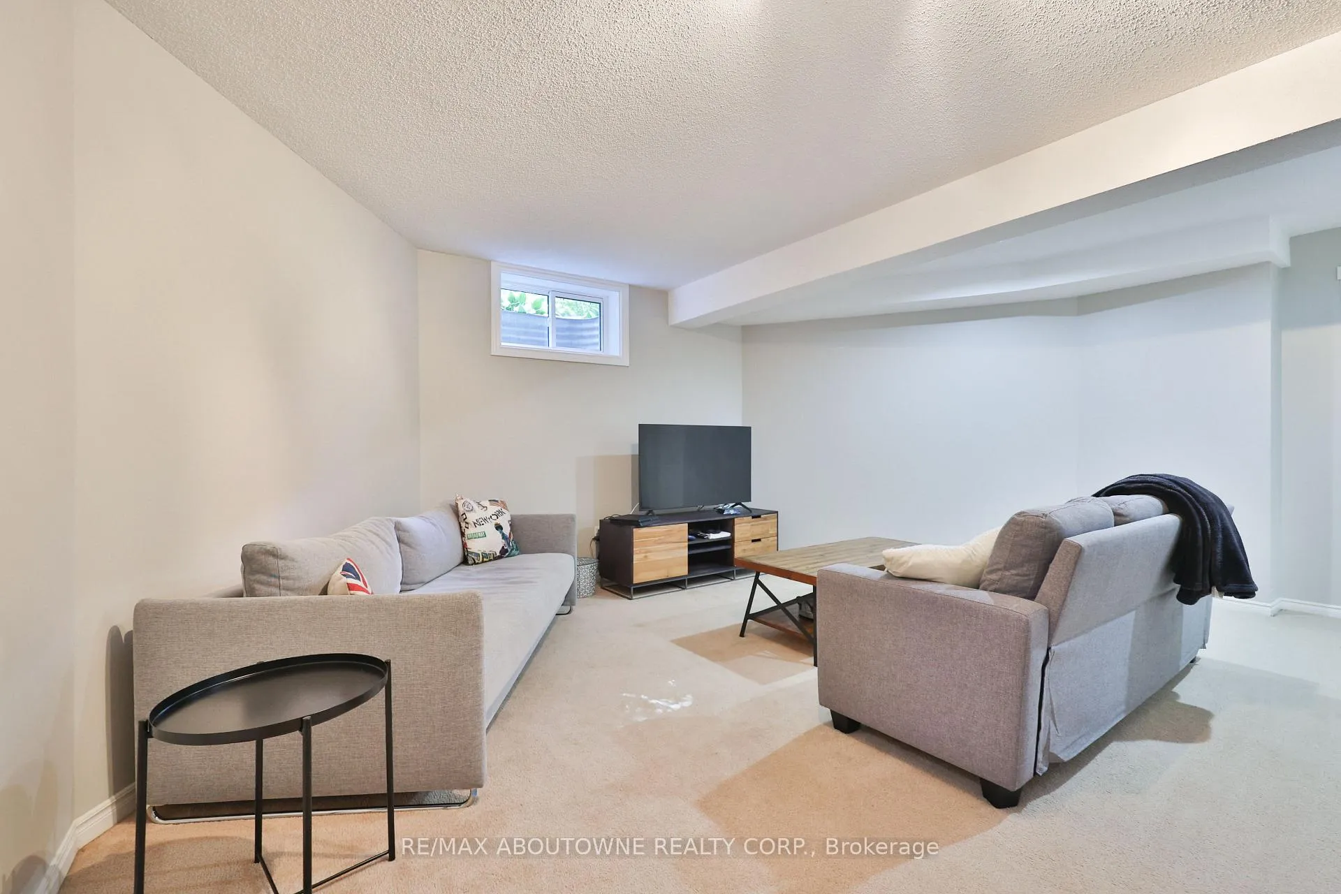 Photo 47 of 206 Rossmore Boulevard, Burlington, Roseland — HOMEH