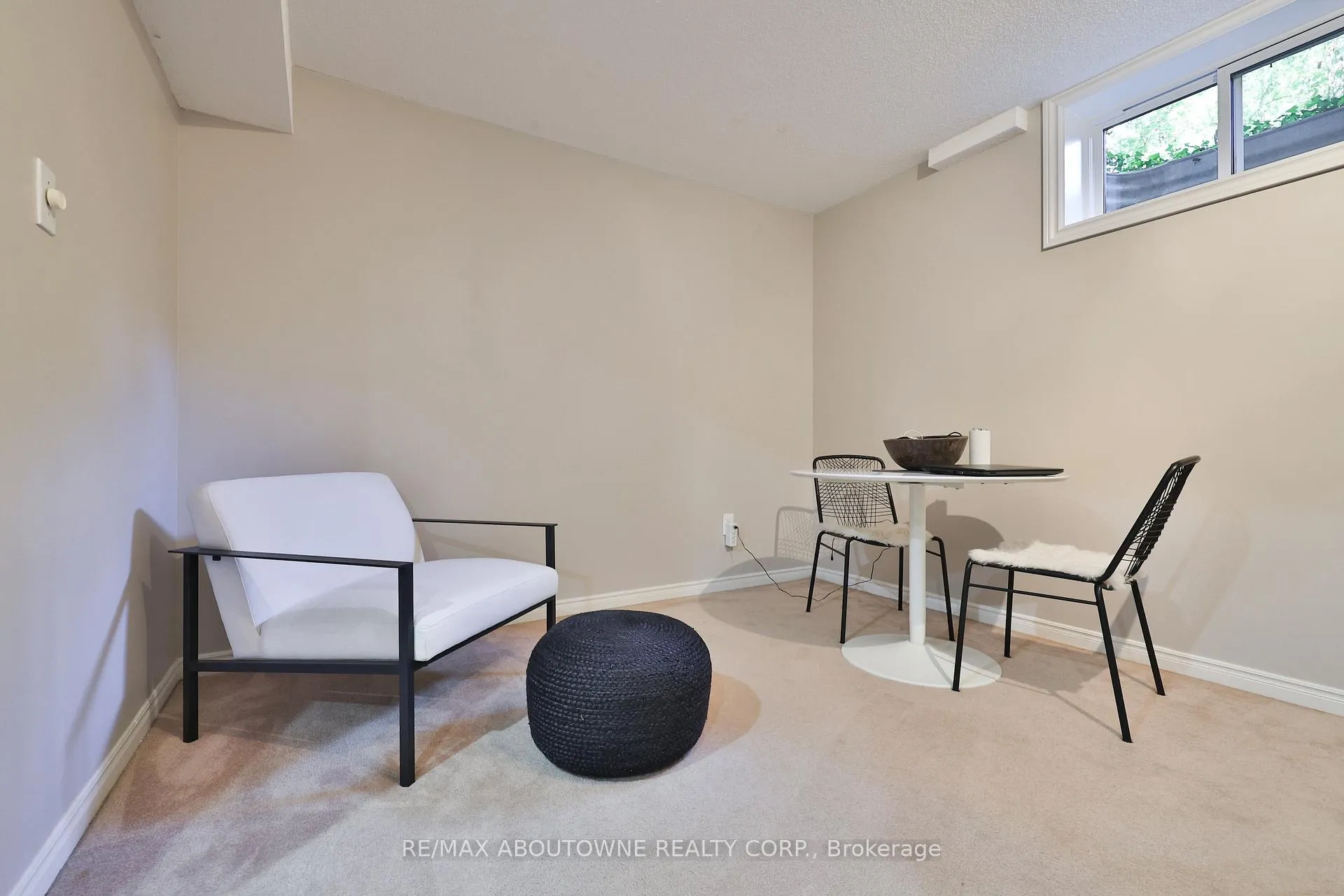 Photo 48 of 206 Rossmore Boulevard, Burlington, Roseland — HOMEH