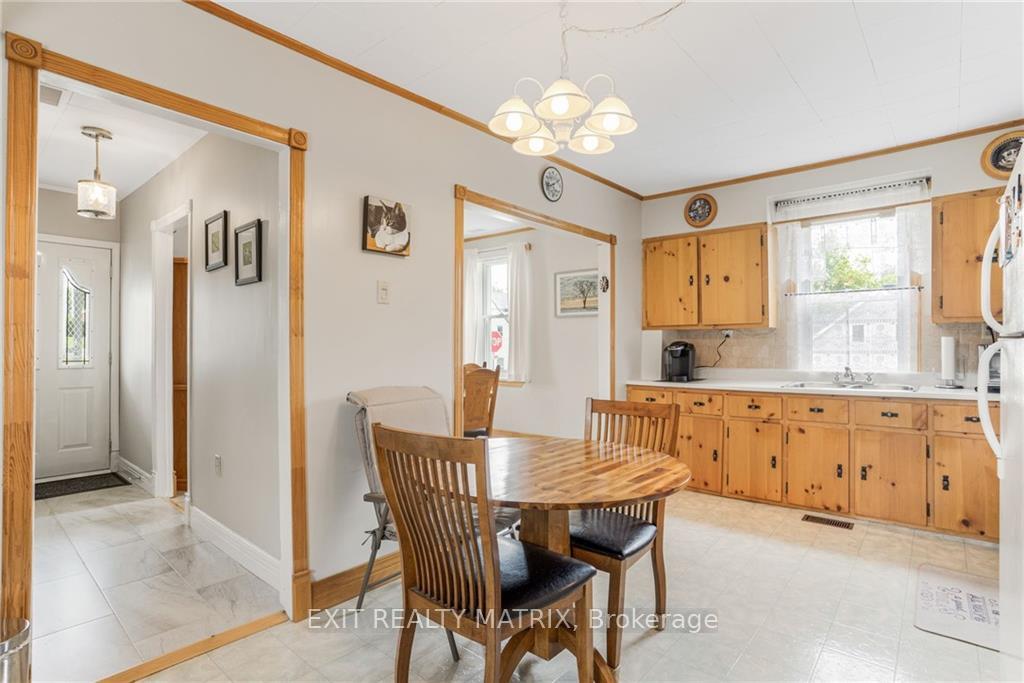 Photo 7 of 126 Mill Street, Champlain, Vankleek Hill — HOMEH