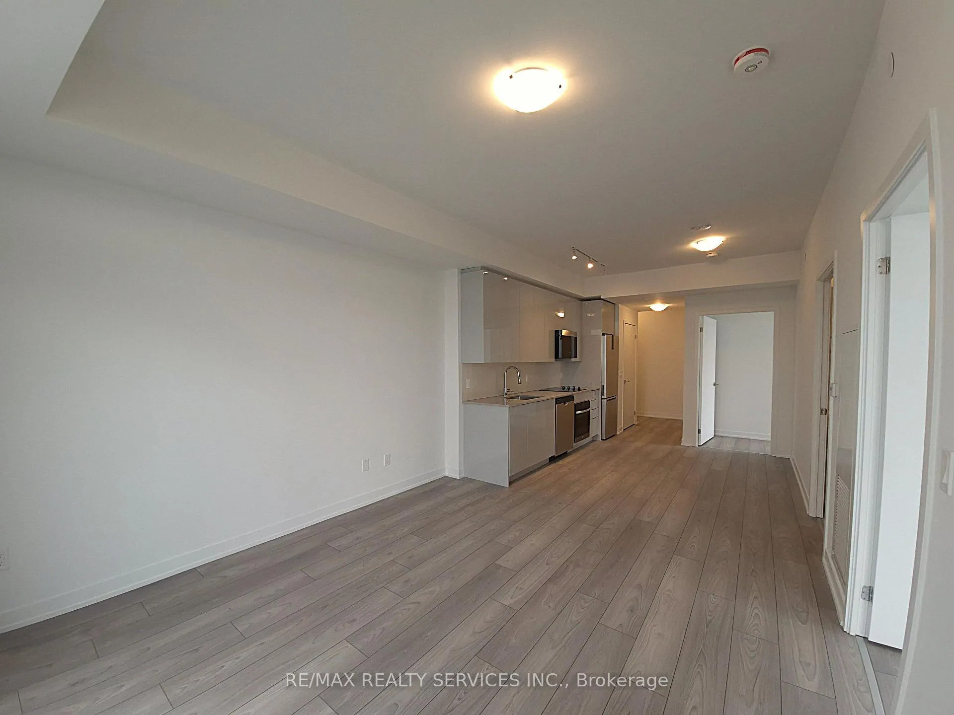 Photo 5 of Unit 2228, 498 Caldari Road, Vaughan, Concord — HOMEH