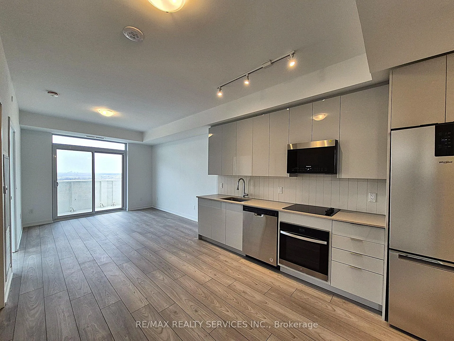 Photo 8 of Unit 2228, 498 Caldari Road, Vaughan, Concord — HOMEH