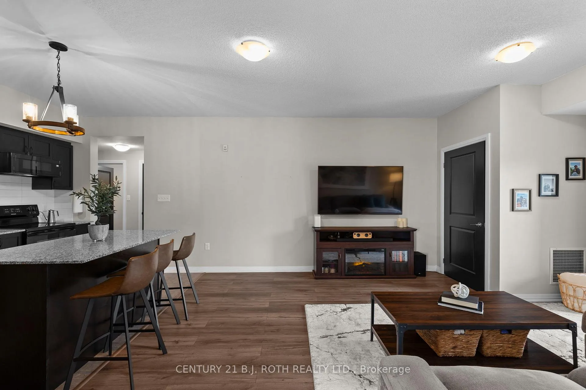 Photo 13 of Unit 301, 300 Essa Road, Barrie, 400 West — HOMEH