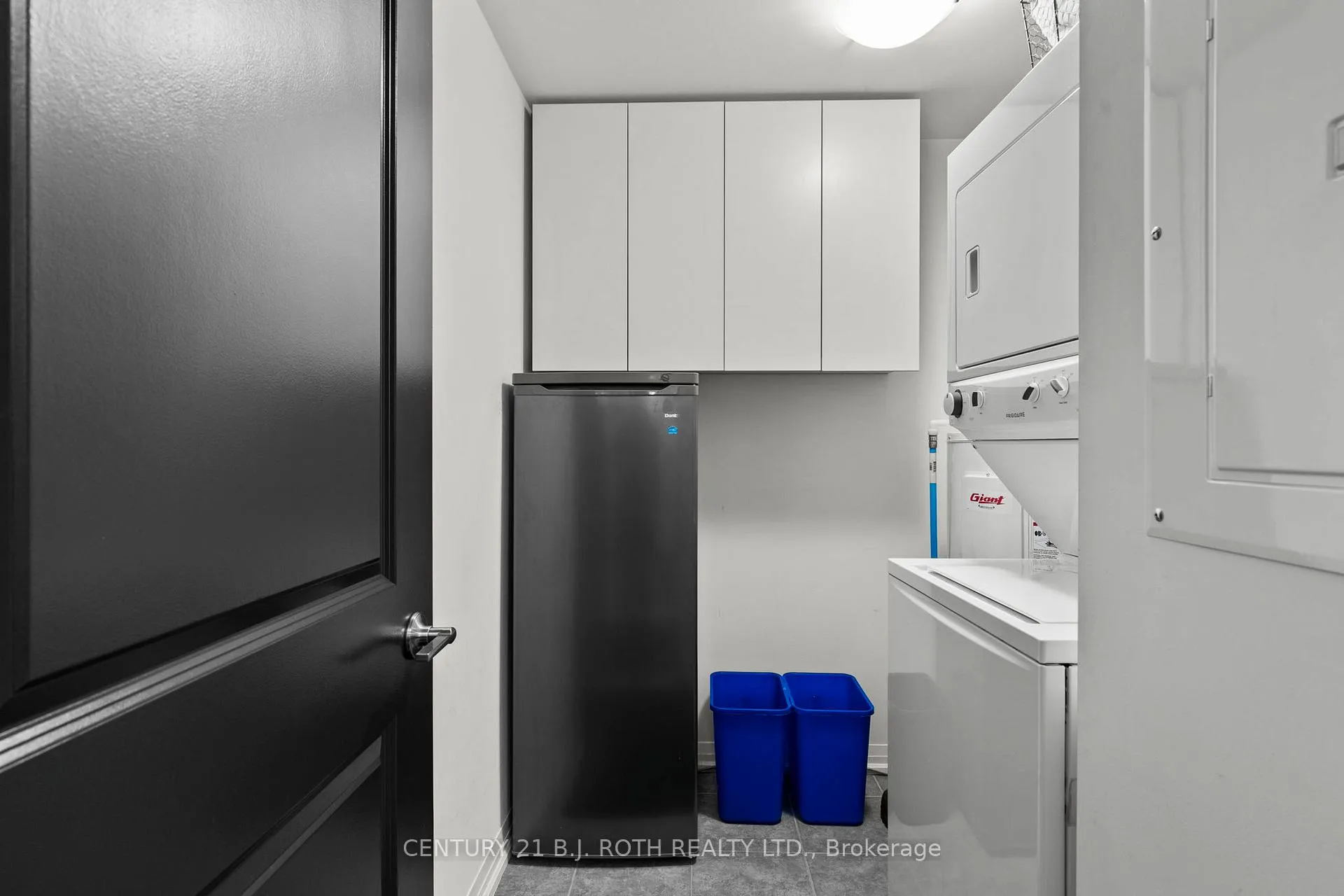 Photo 24 of Unit 301, 300 Essa Road, Barrie, 400 West — HOMEH