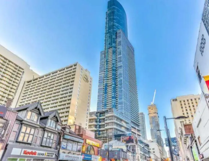 Front of Unit 4504, 386 Yonge Street