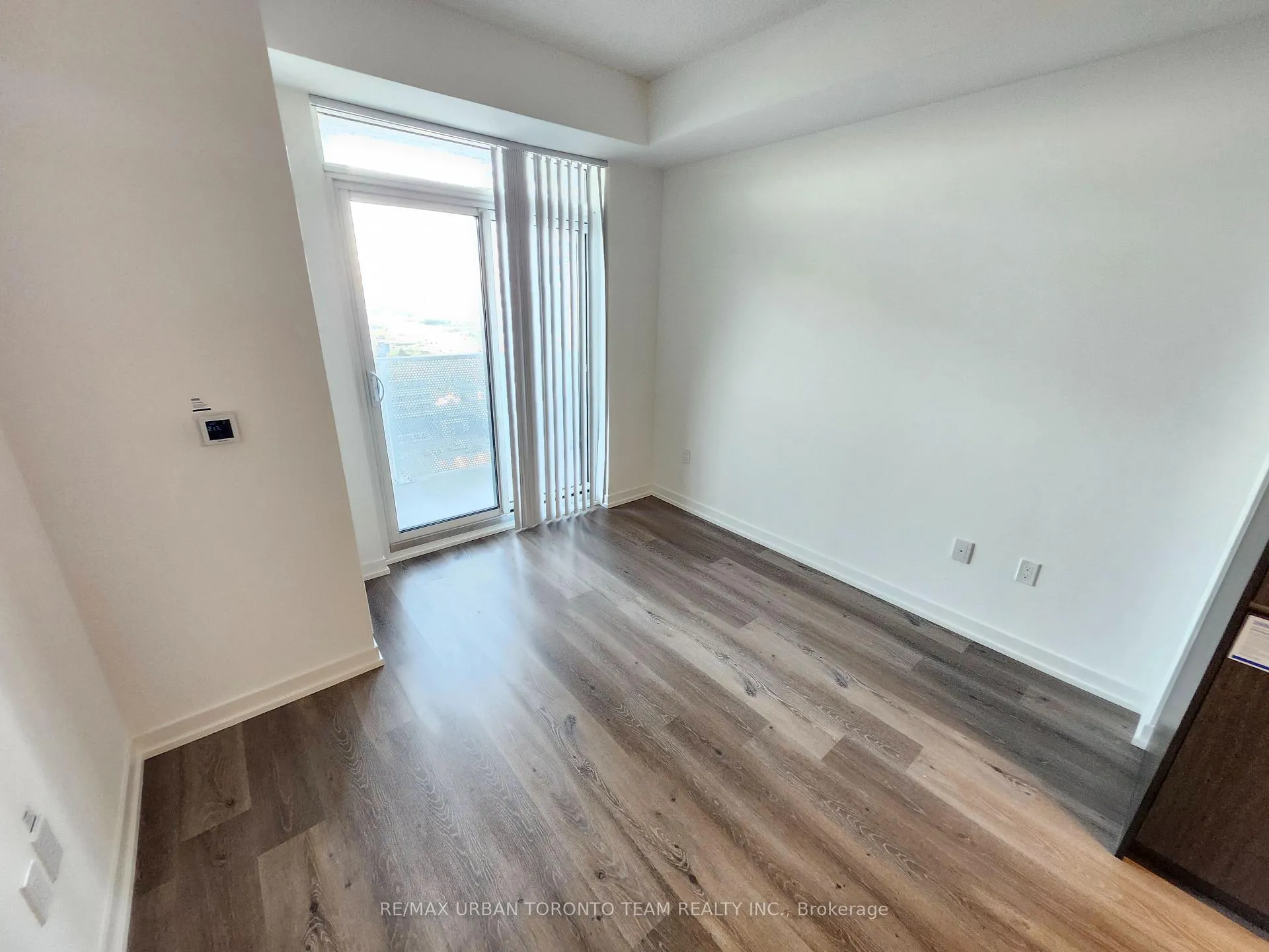 Photo 5 of Unit 1515, 28 Interchange Way, Vaughan, Vaughan Corporate Centre — HOMEH
