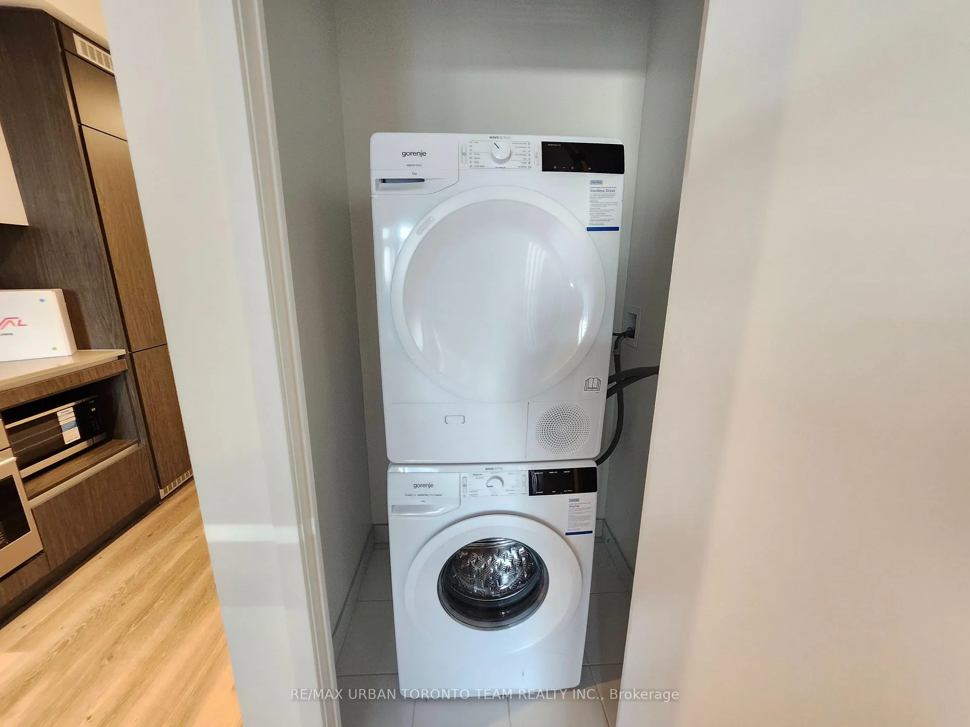 Photo 9 of Unit 1515, 28 Interchange Way, Vaughan, Vaughan Corporate Centre — HOMEH