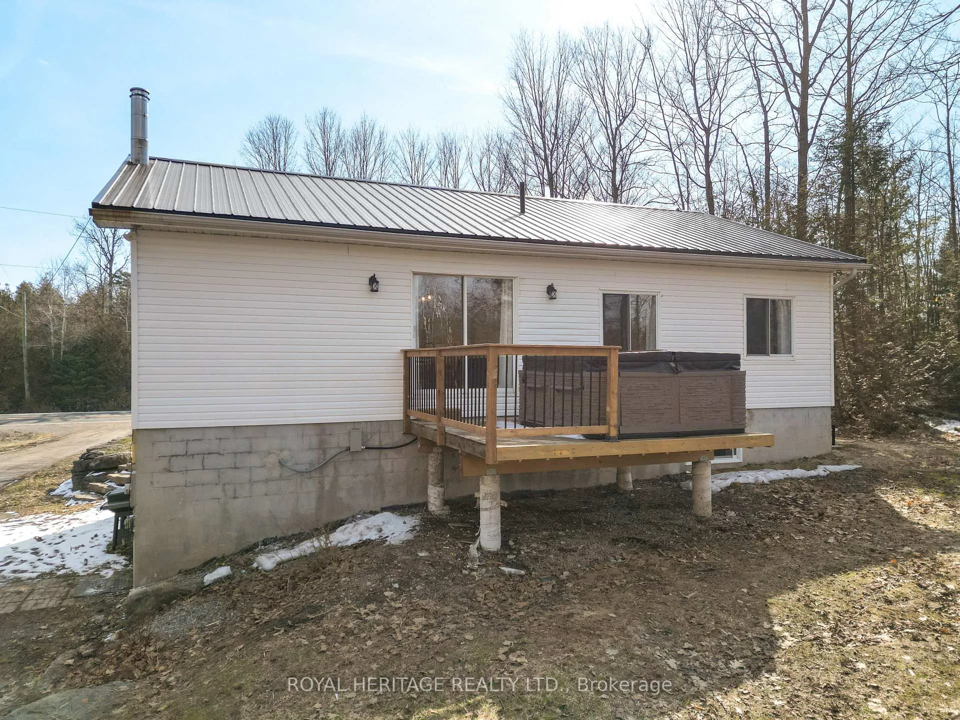 Photo 3 of 1702 County Rd 40, Douro-Dummer — HOMEH