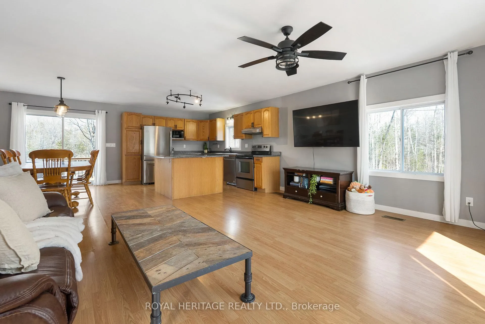 Photo 5 of 1702 County Rd 40, Douro-Dummer — HOMEH