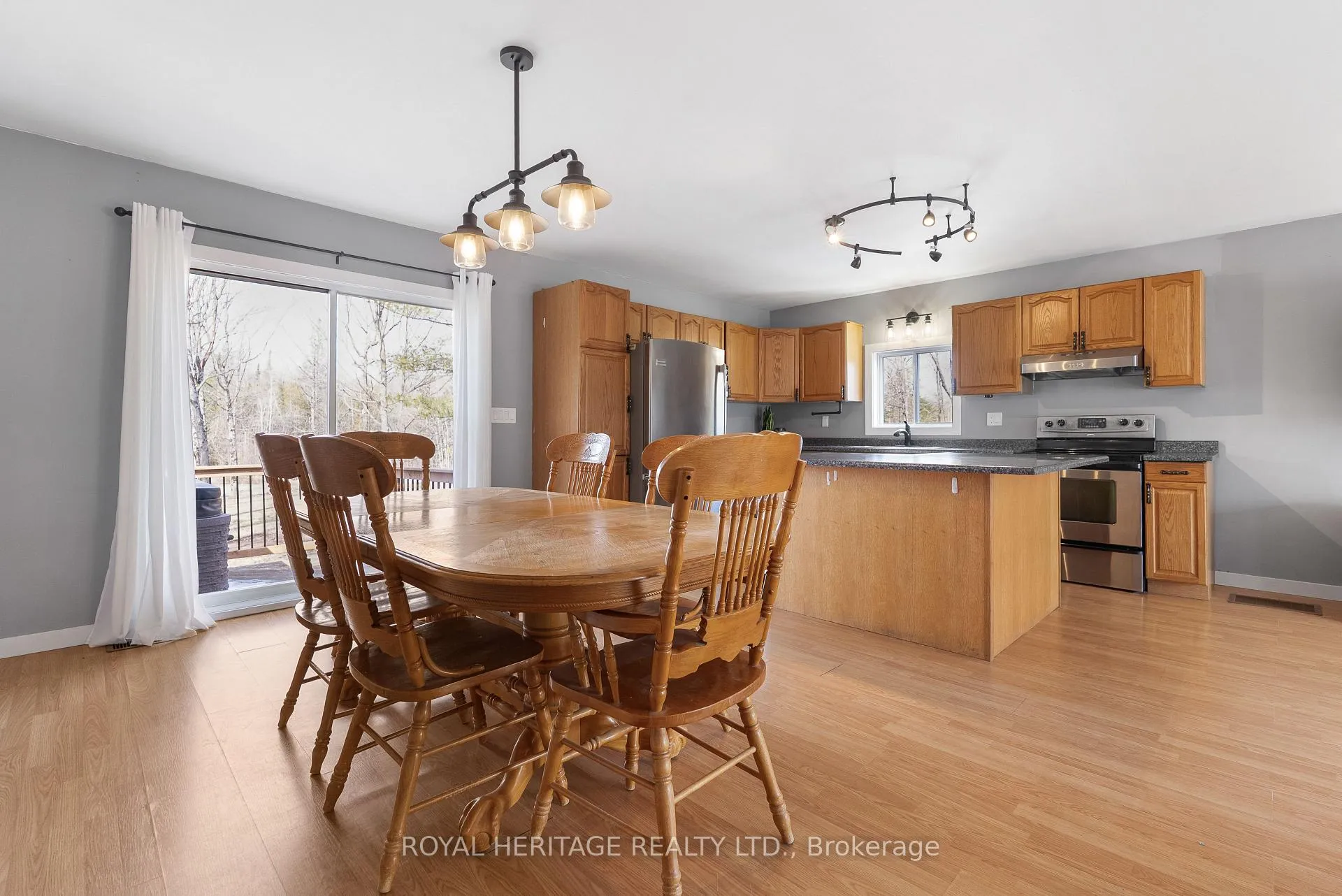Photo 15 of 1702 County Rd 40, Douro-Dummer — HOMEH