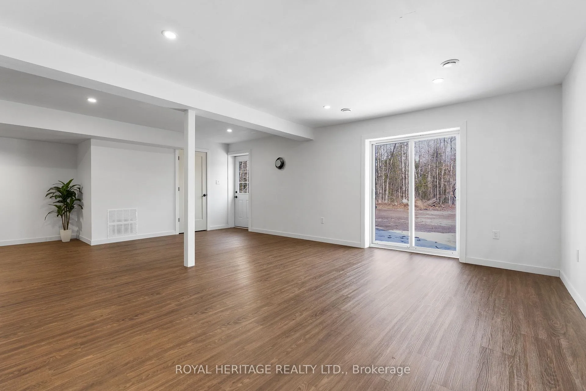 Photo 27 of 1702 County Rd 40, Douro-Dummer — HOMEH