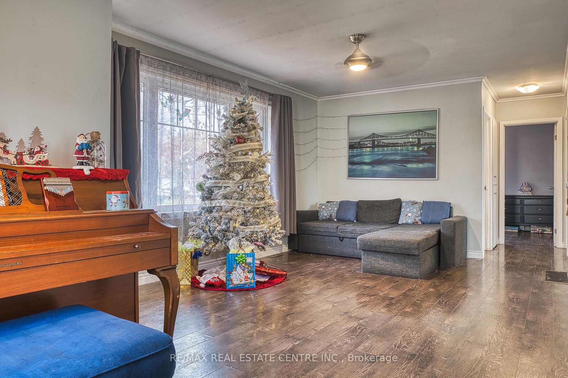 Photo 10 of 244 Cameron Street, Goderich, Goderich (Town) — HOMEH