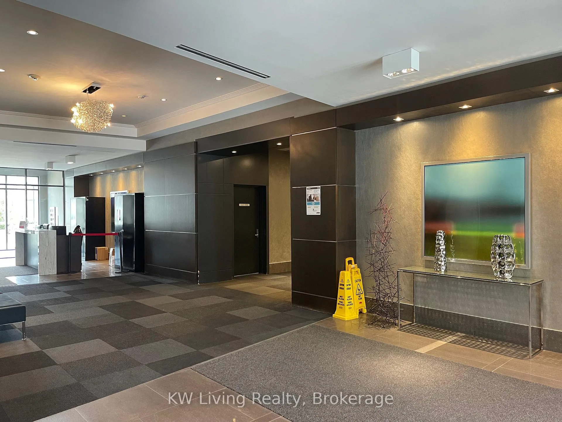 Photo 5 of Unit 806, 8130 Birchmount Road, Markham, Unionville — HOMEH