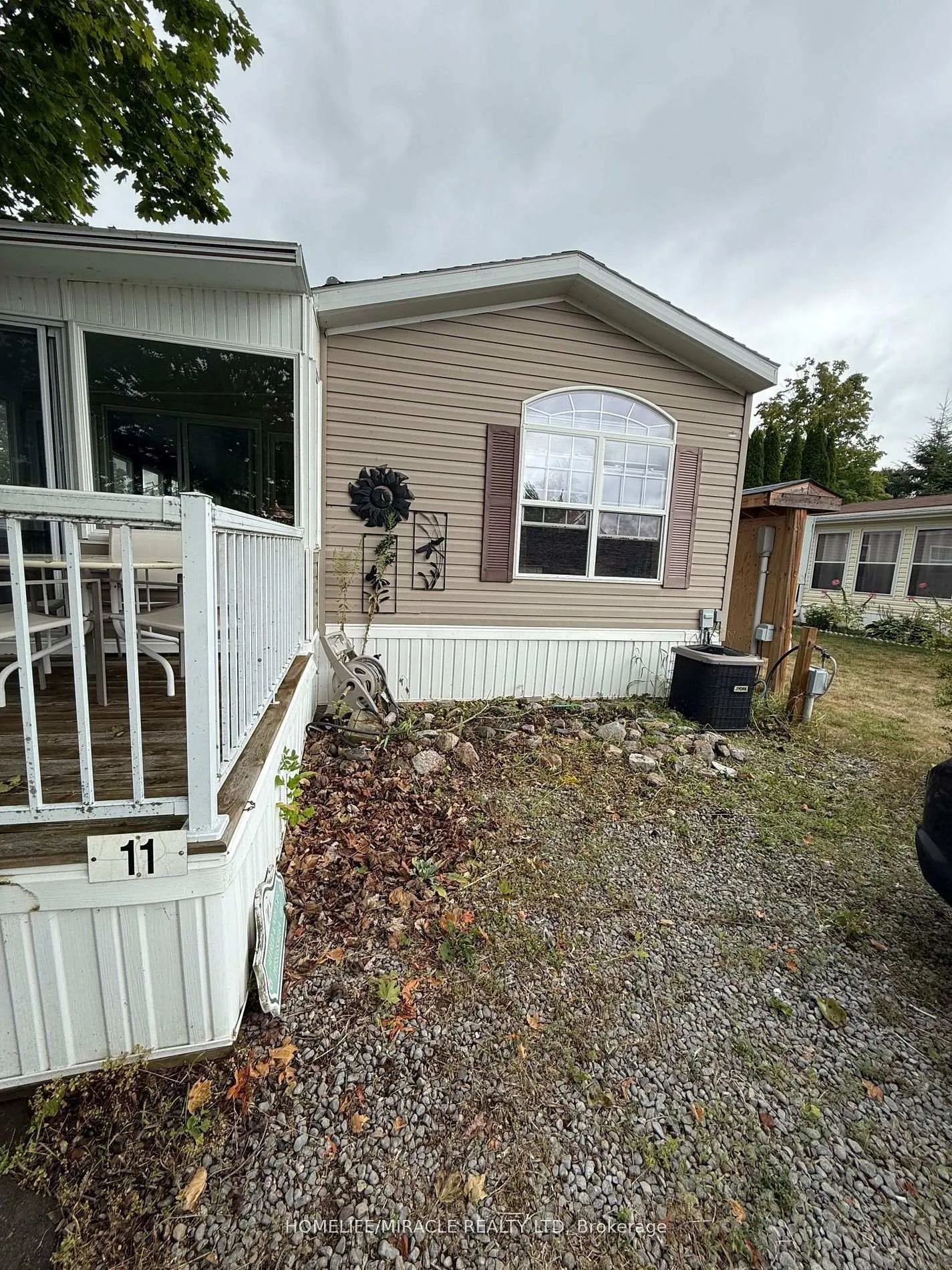Photo 1 of 11 Grandview Drive, Peterborough, Otonabee Ward 1 — HOMEH