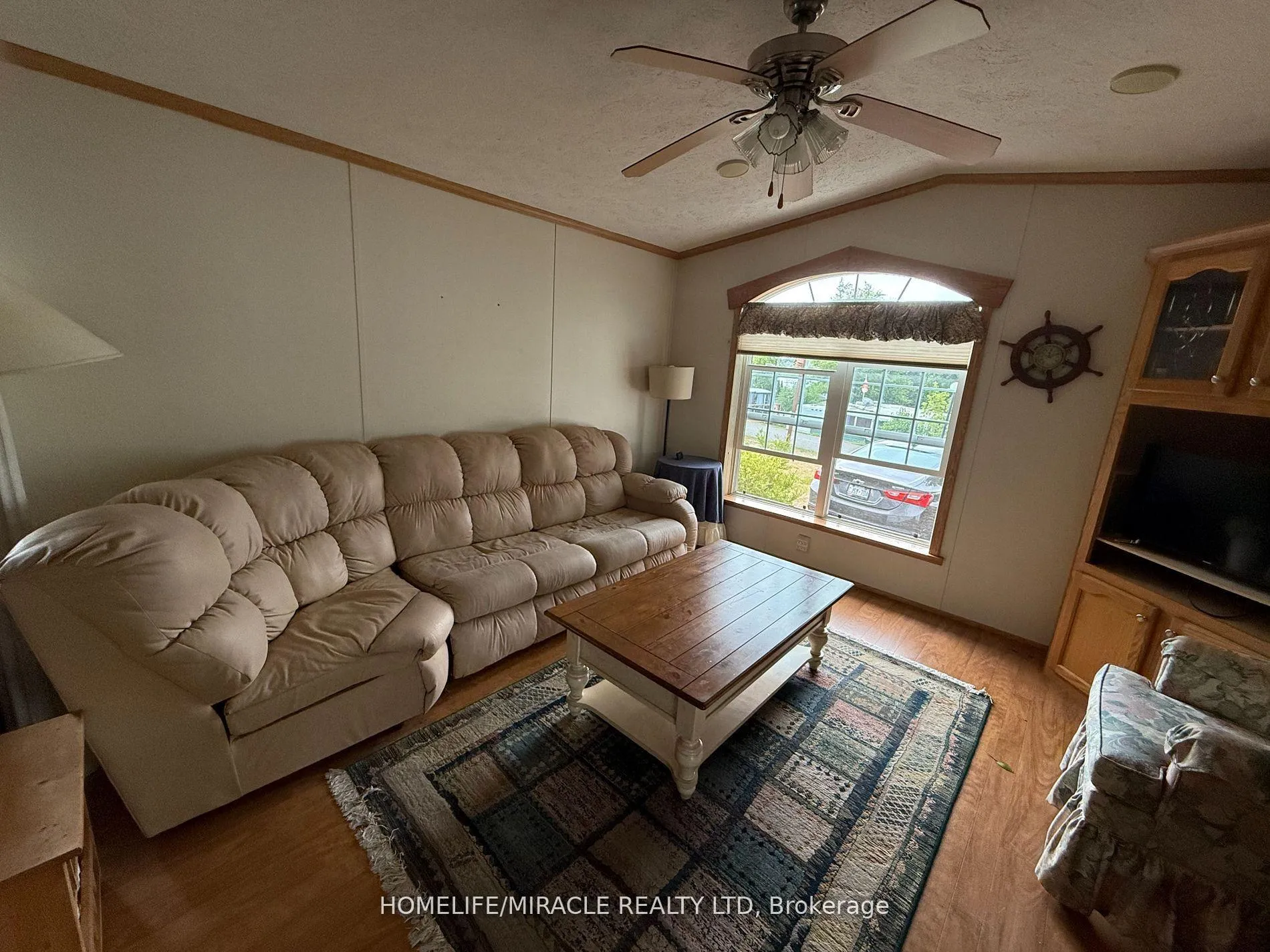 Photo 2 of 11 Grandview Drive, Peterborough, Otonabee Ward 1 — HOMEH