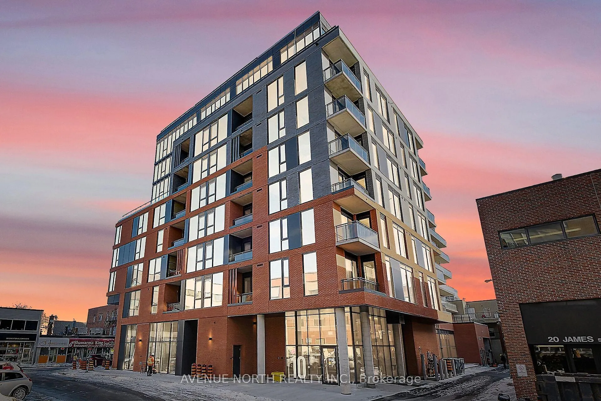 Front of Unit LPH6, 10 james Street
