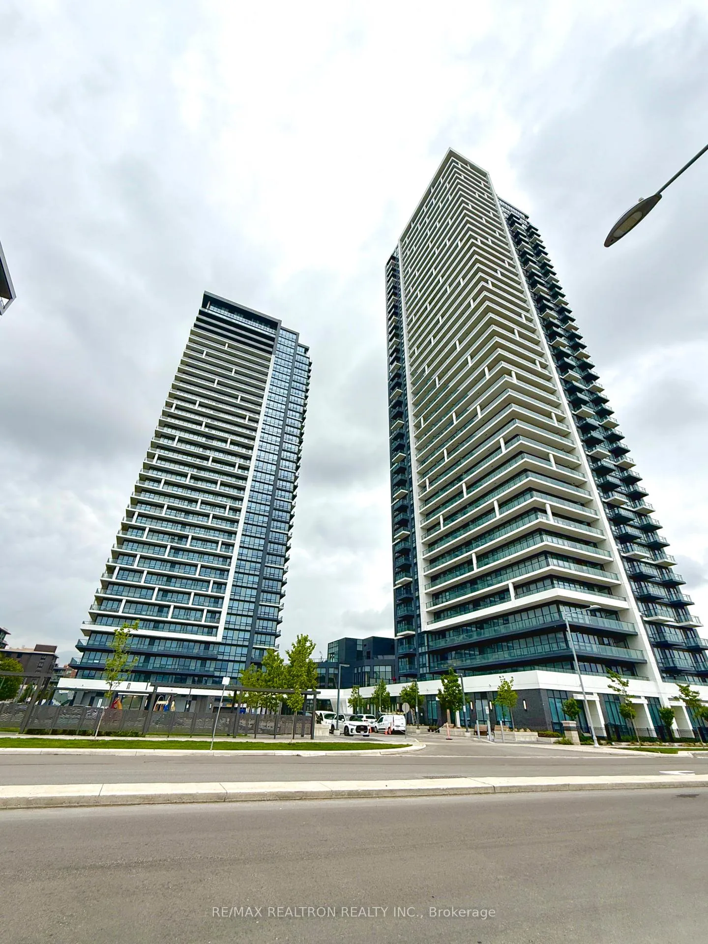 Photo 1 of Unit 3602, 18 Water Walk Drive, Markham, Unionville — HOMEH