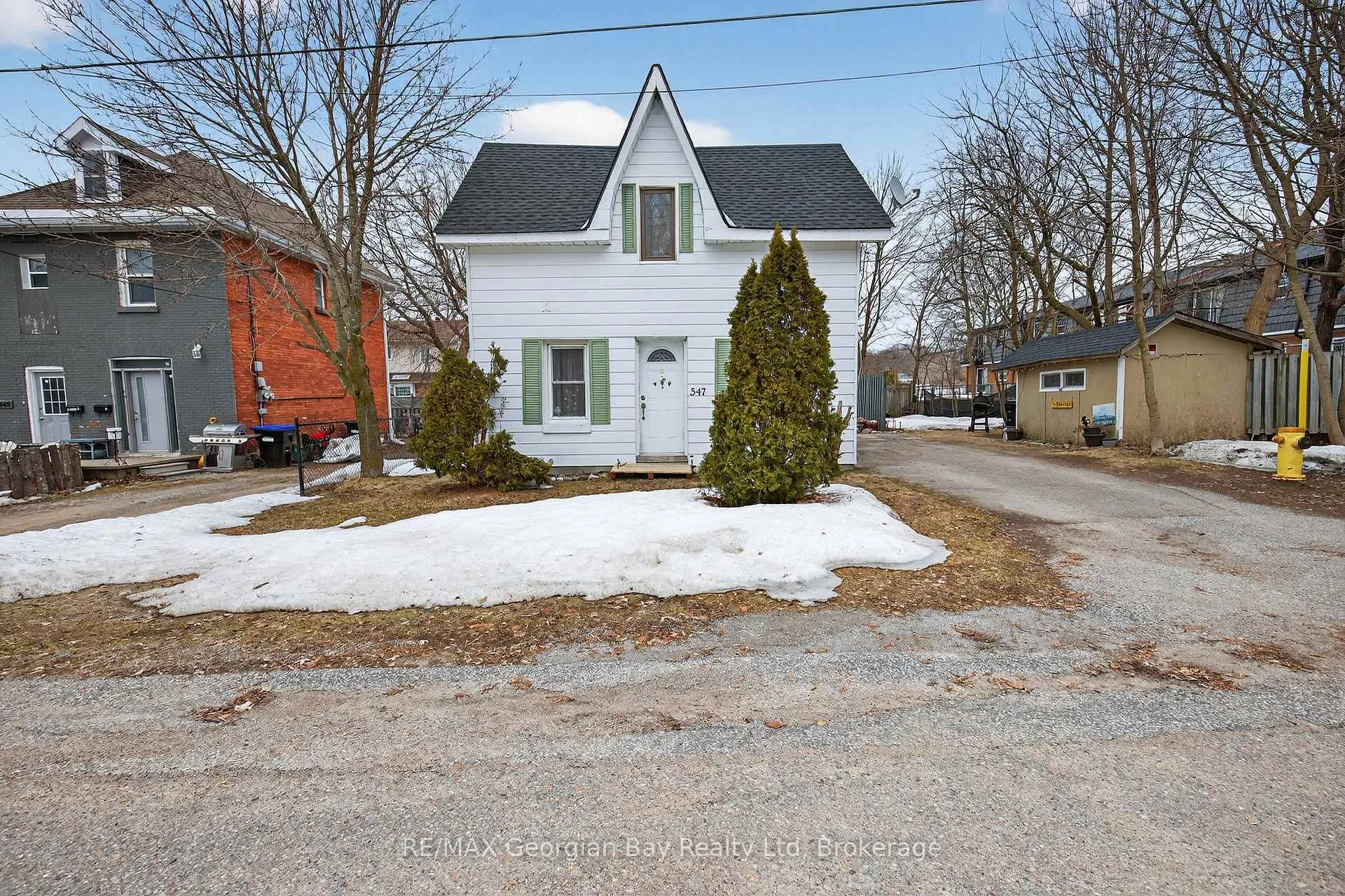 Photo 1 of 547 Nelson Street, Midland — HOMEH