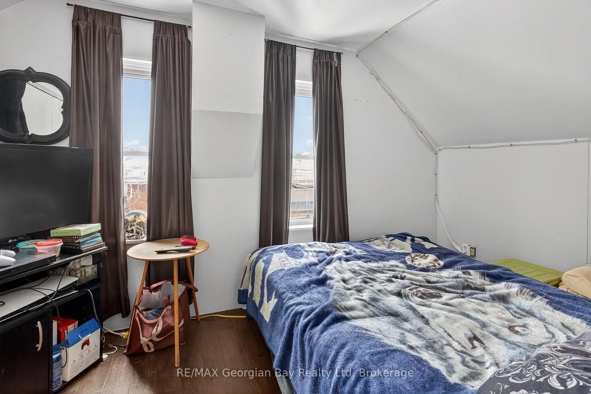 Photo 24 of 547 Nelson Street, Midland — HOMEH