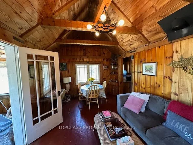 Photo 10 of 1 Island, Gravenhurst, Muskoka (S) — HOMEH