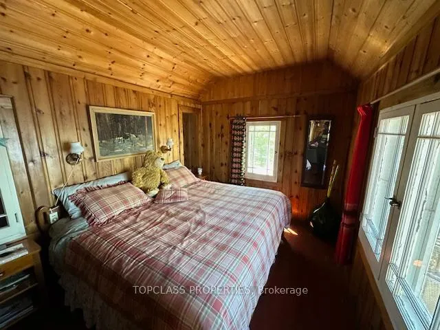 Photo 11 of 1 Island, Gravenhurst, Muskoka (S) — HOMEH