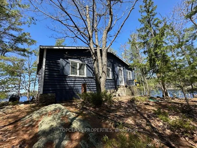 Photo 19 of 1 Island, Gravenhurst, Muskoka (S) — HOMEH
