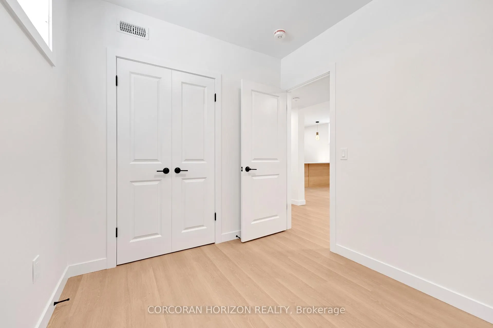 Photo 8 of Unit 5, 15 Cedar Street, Kitchener — HOMEH