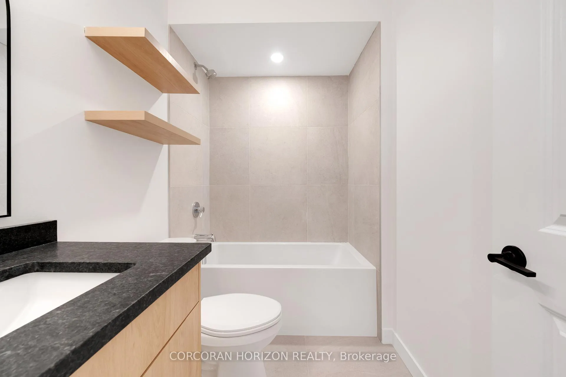 Photo 18 of Unit 5, 15 Cedar Street, Kitchener — HOMEH