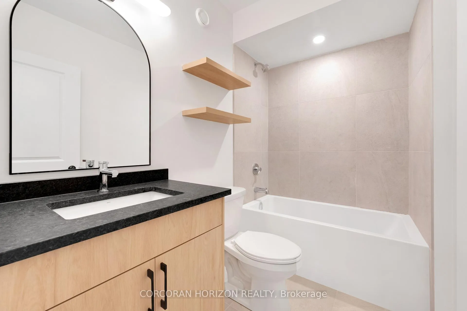 Photo 19 of Unit 5, 15 Cedar Street, Kitchener — HOMEH