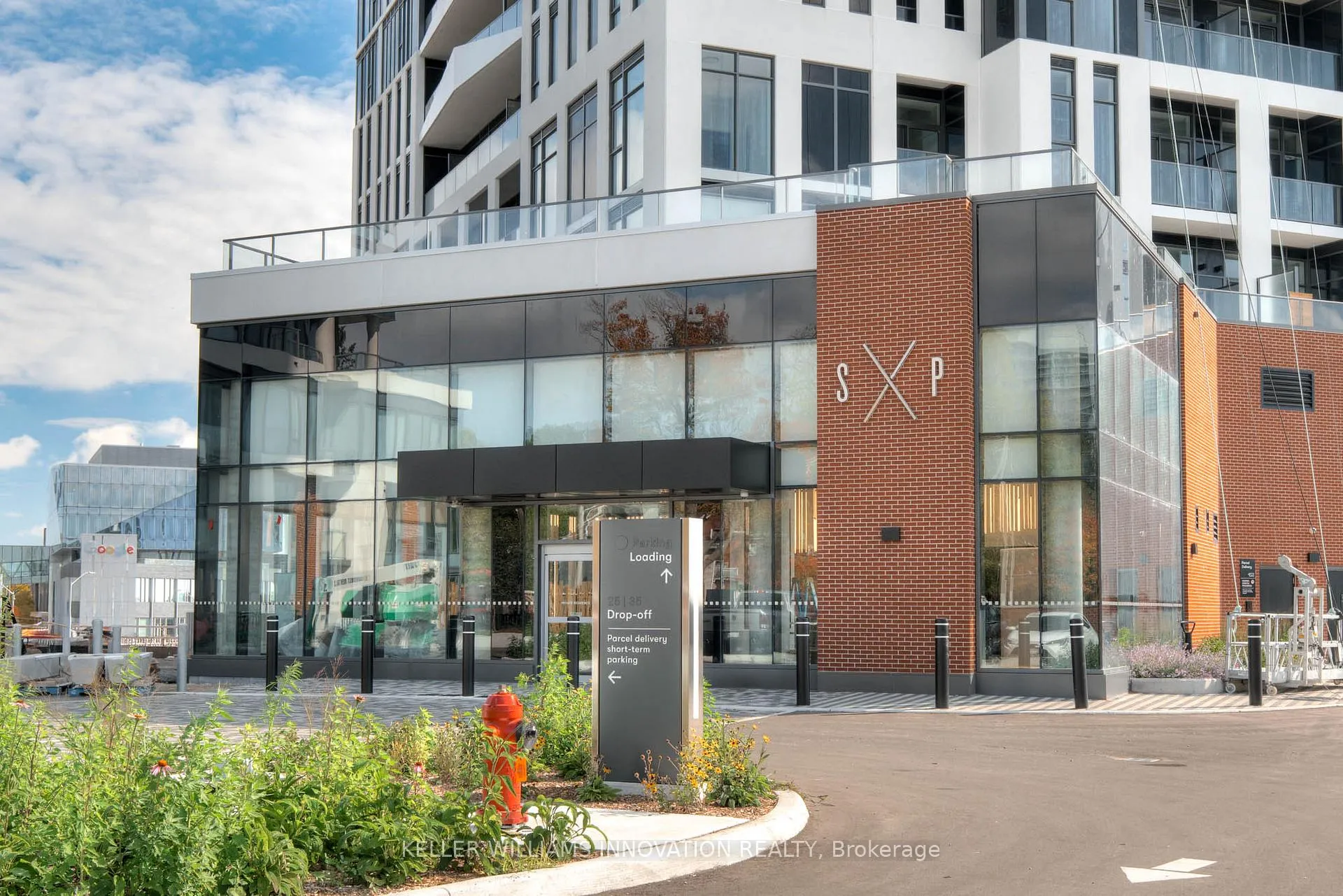 Photo 2 of Unit 404, 25 Wellington Street S, Kitchener — HOMEH