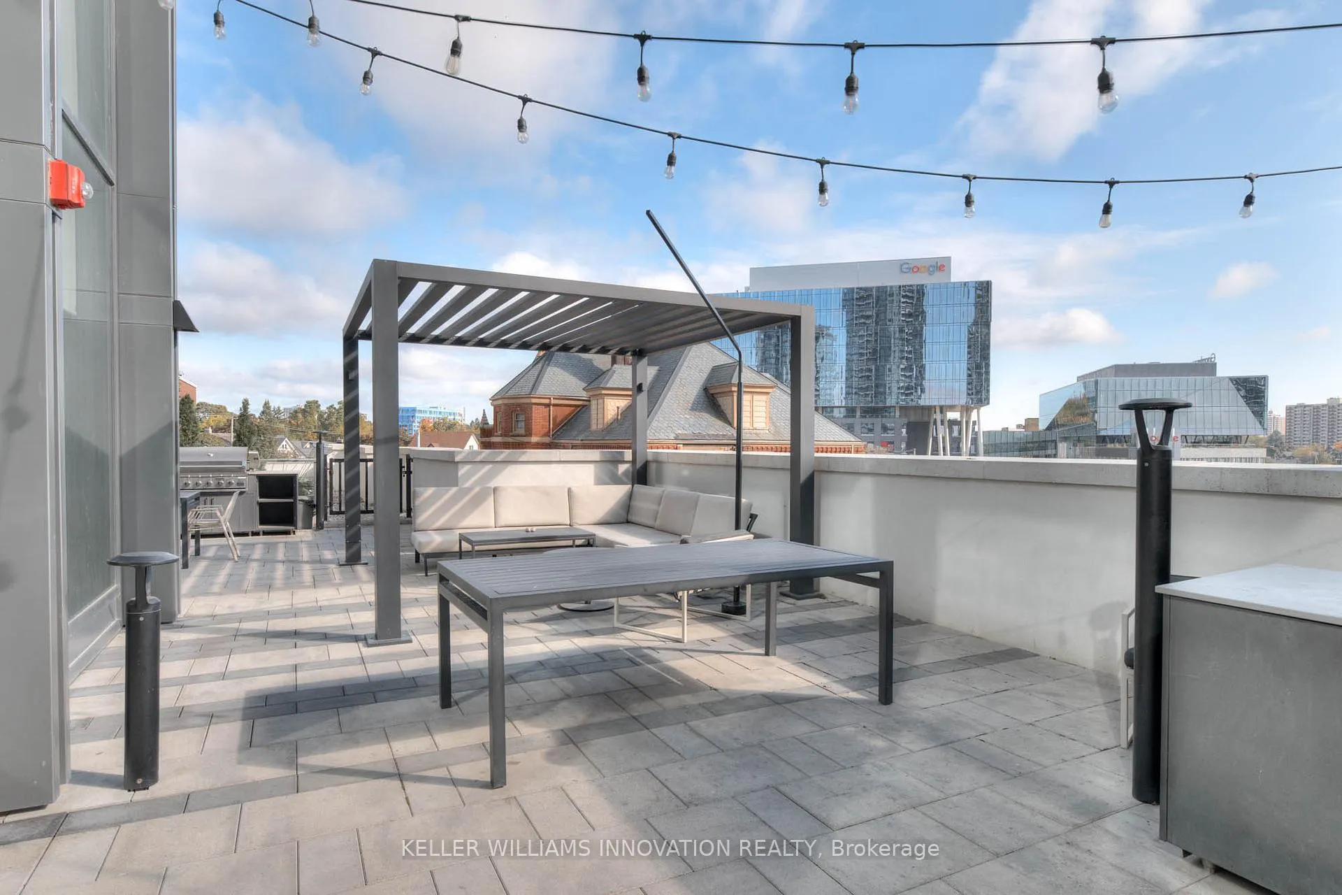 Photo 13 of Unit 404, 25 Wellington Street S, Kitchener — HOMEH