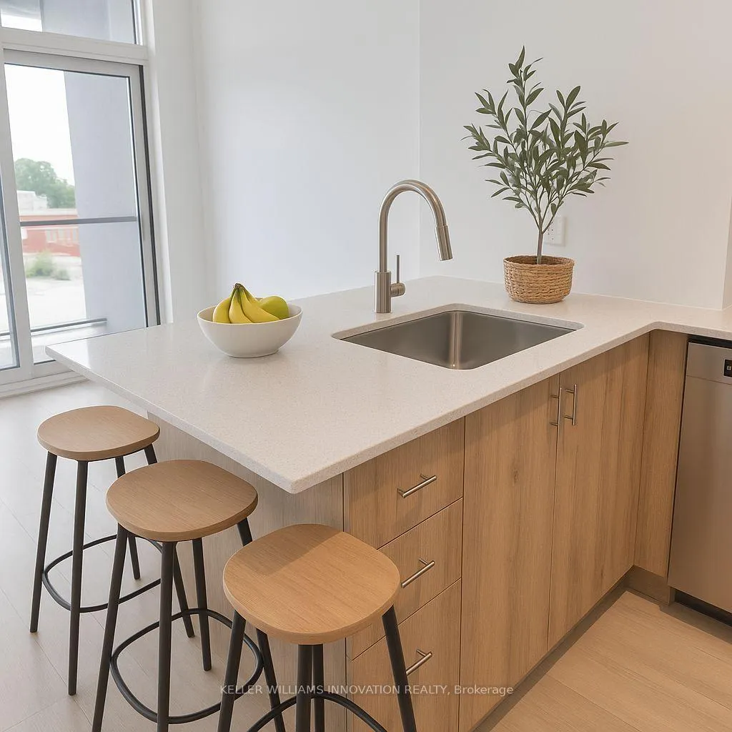 Photo 33 of Unit 404, 25 Wellington Street S, Kitchener — HOMEH