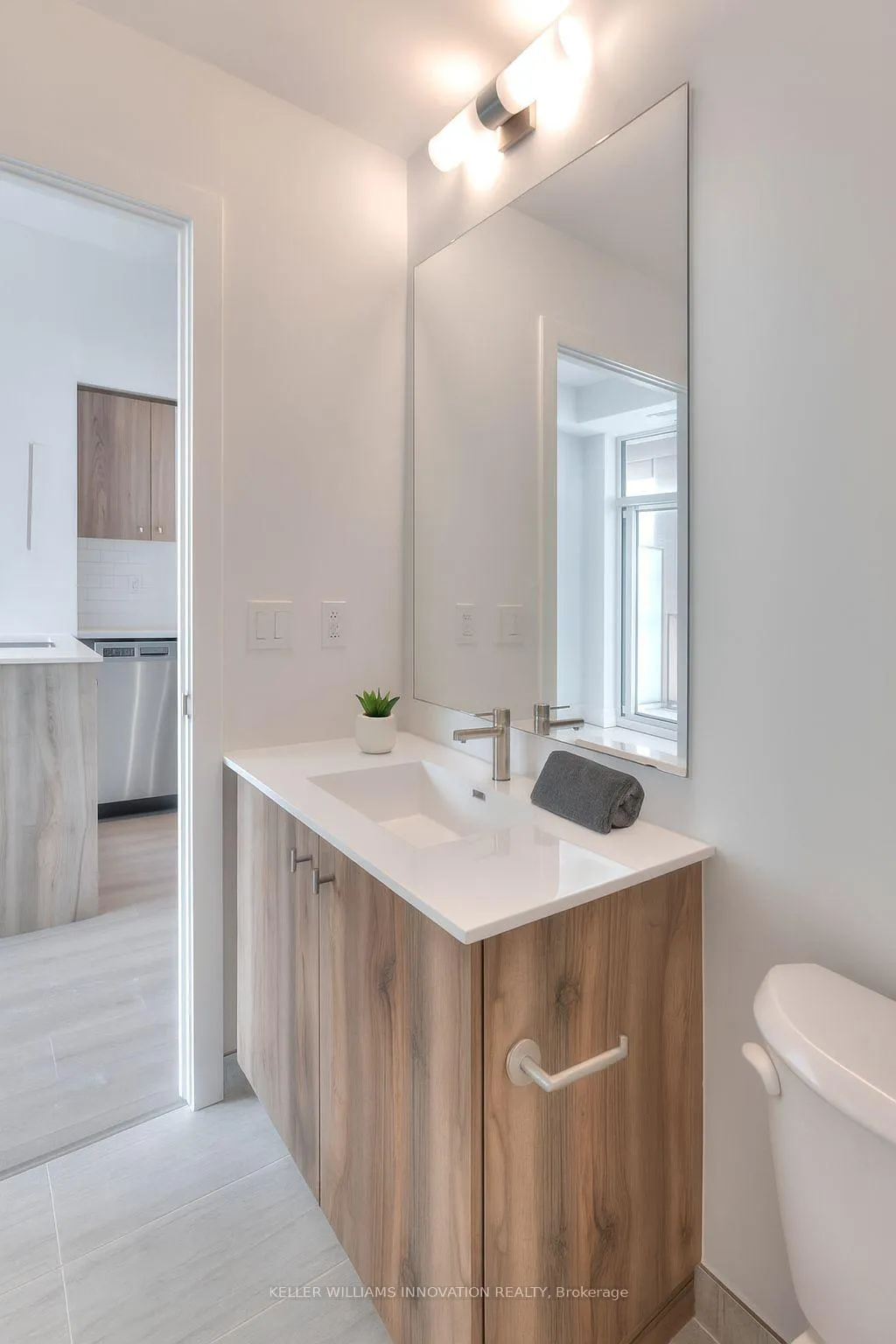 Photo 40 of Unit 404, 25 Wellington Street S, Kitchener — HOMEH