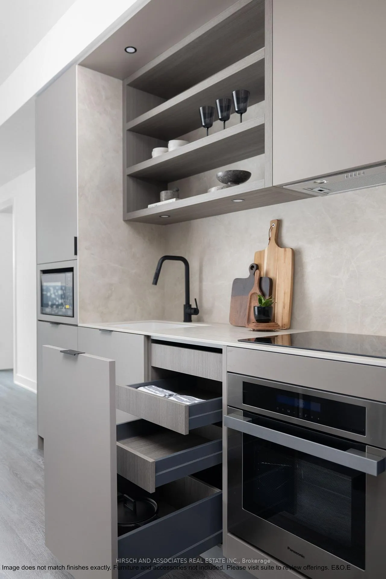 Front of Unit 3413, 55 Charles Street E