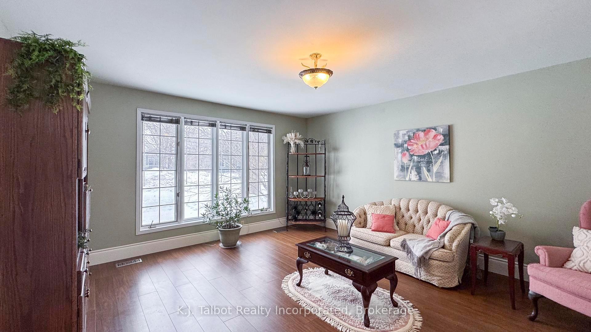 Photo 17 of 118 Anglesea Street, Goderich, Goderich (Town) — HOMEH