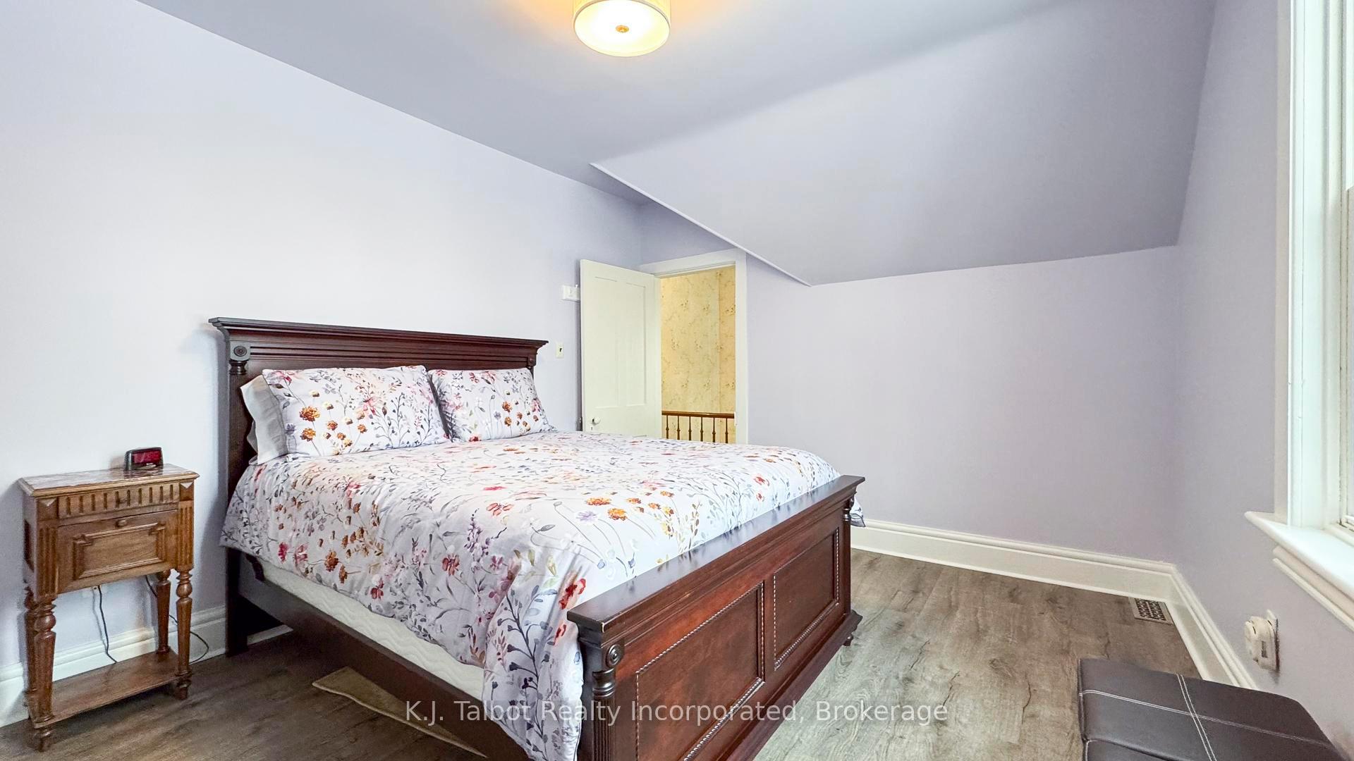Photo 22 of 118 Anglesea Street, Goderich, Goderich (Town) — HOMEH