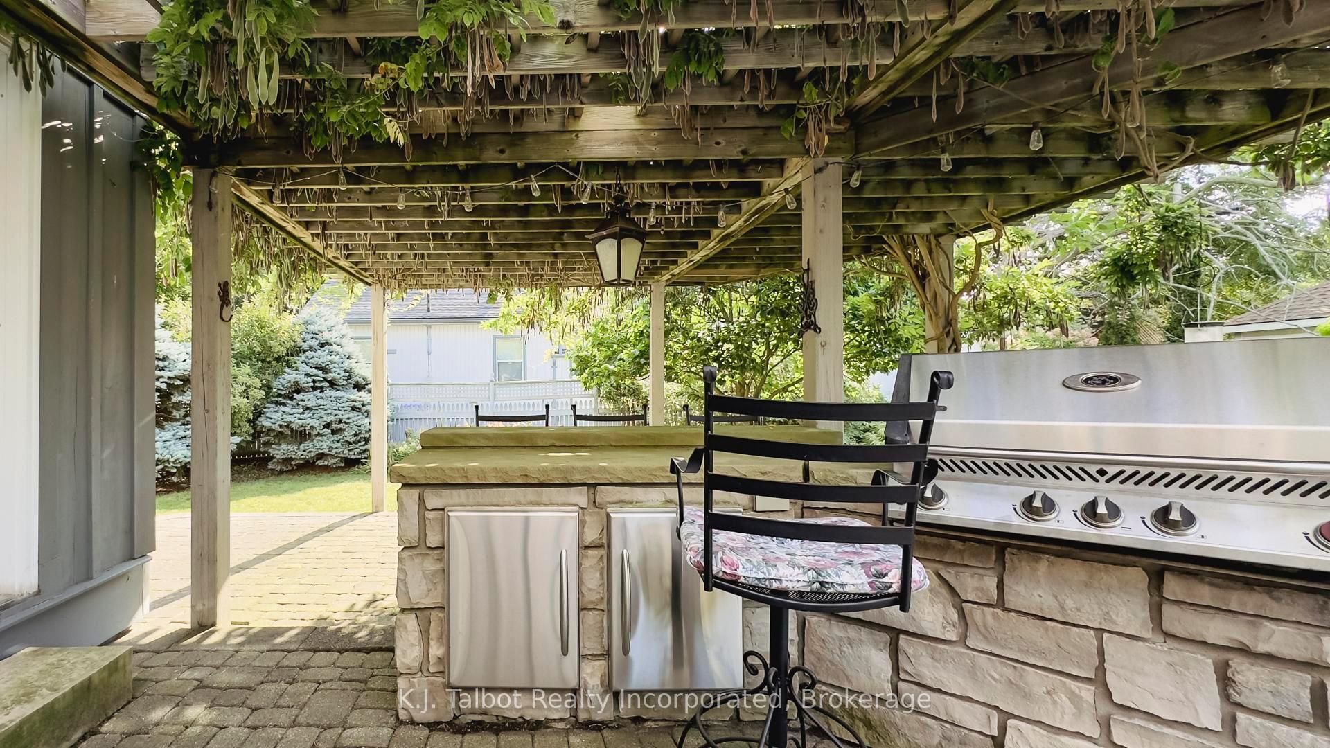Photo 31 of 118 Anglesea Street, Goderich, Goderich (Town) — HOMEH